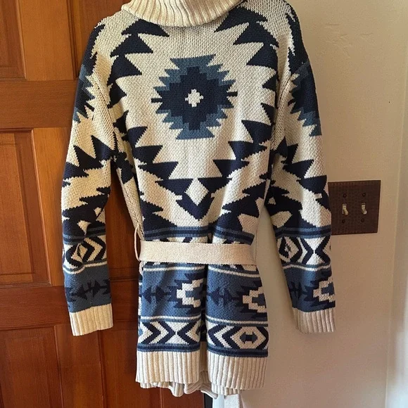 Lucky Southwest Patterned Sweater - Cream and Blue - Picture 4 of 5